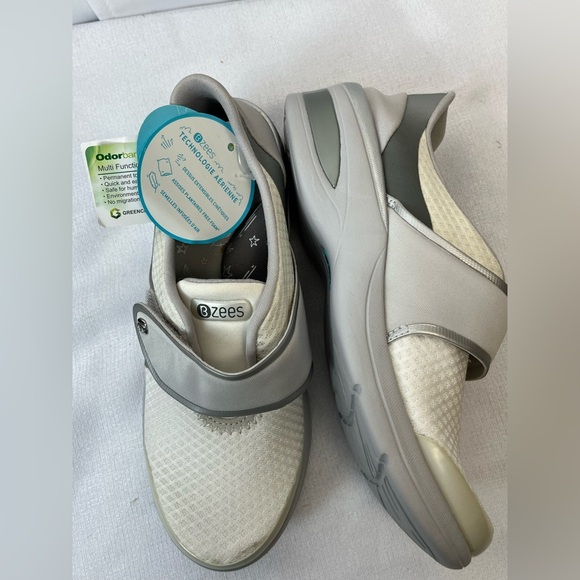 Bzees Roxy Silver and Gray Sneakers Size 6M NWT - Picture 8 of 10